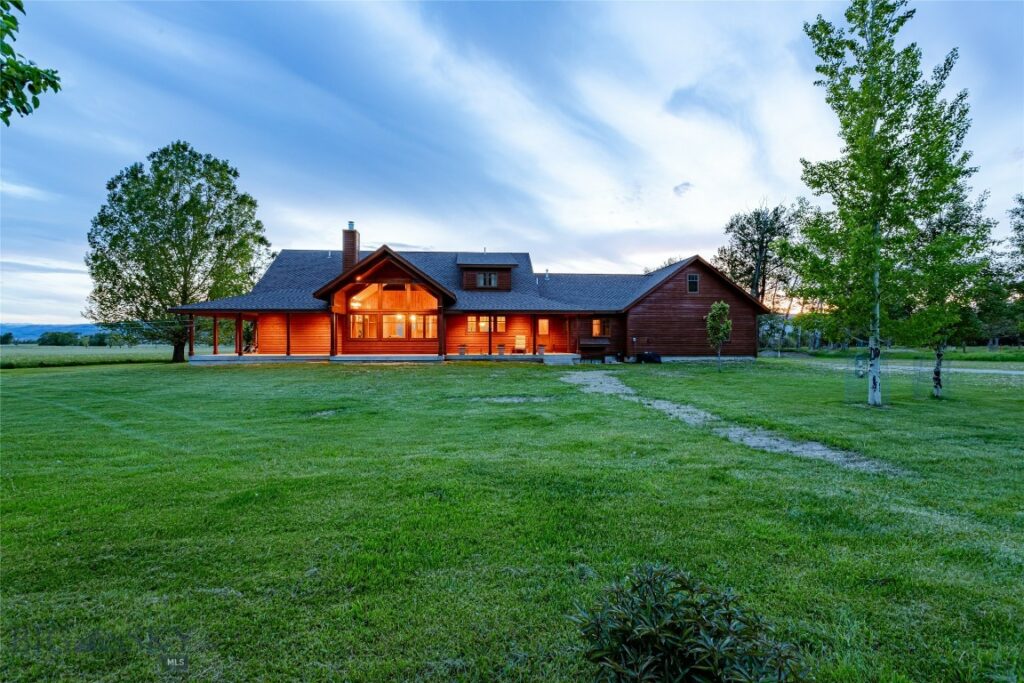 1986 E River Road, Livingston MT 59047