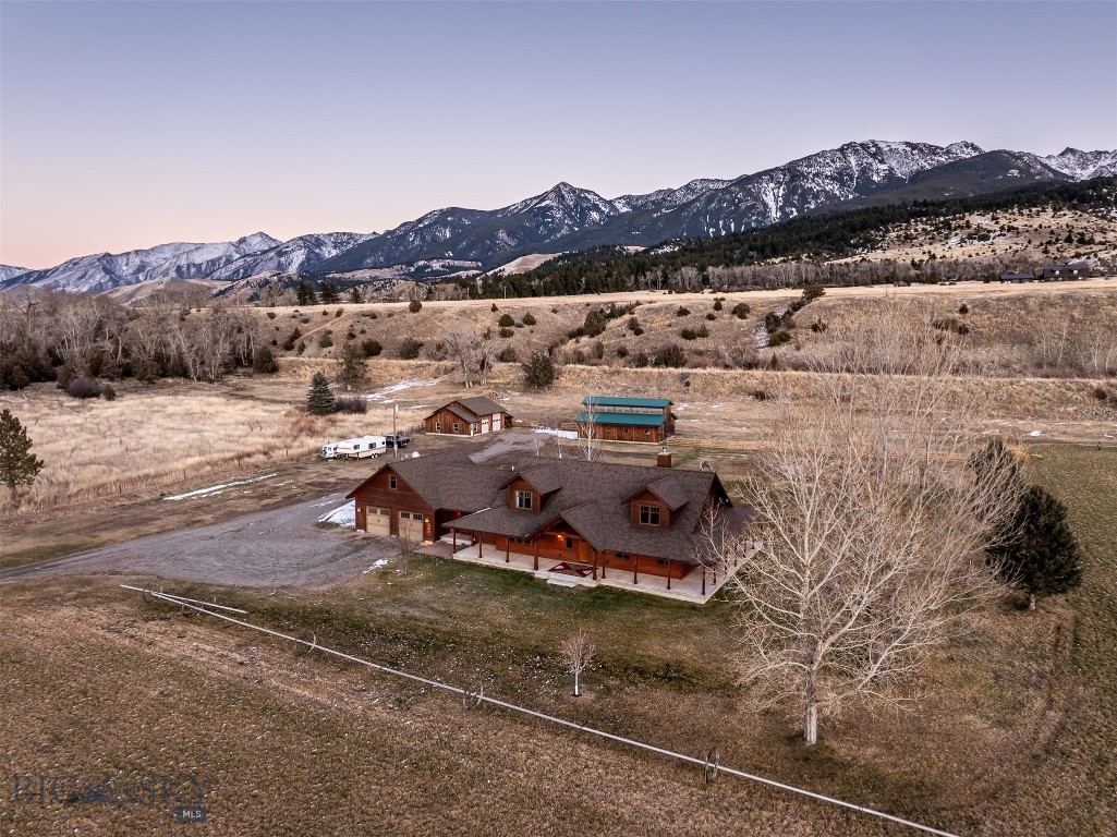 1986 East River Road, Livingston MT 59047