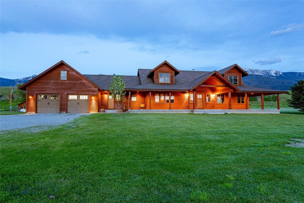 1986 E River Road, Livingston MT 59047