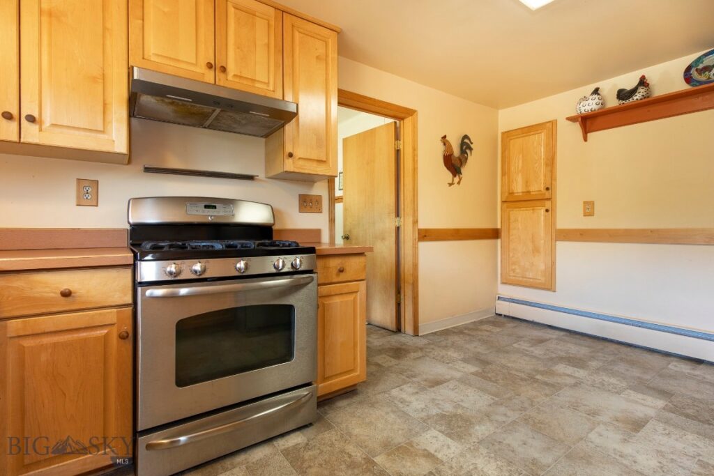 2 Shamrock Lane, Livingston MT 59047