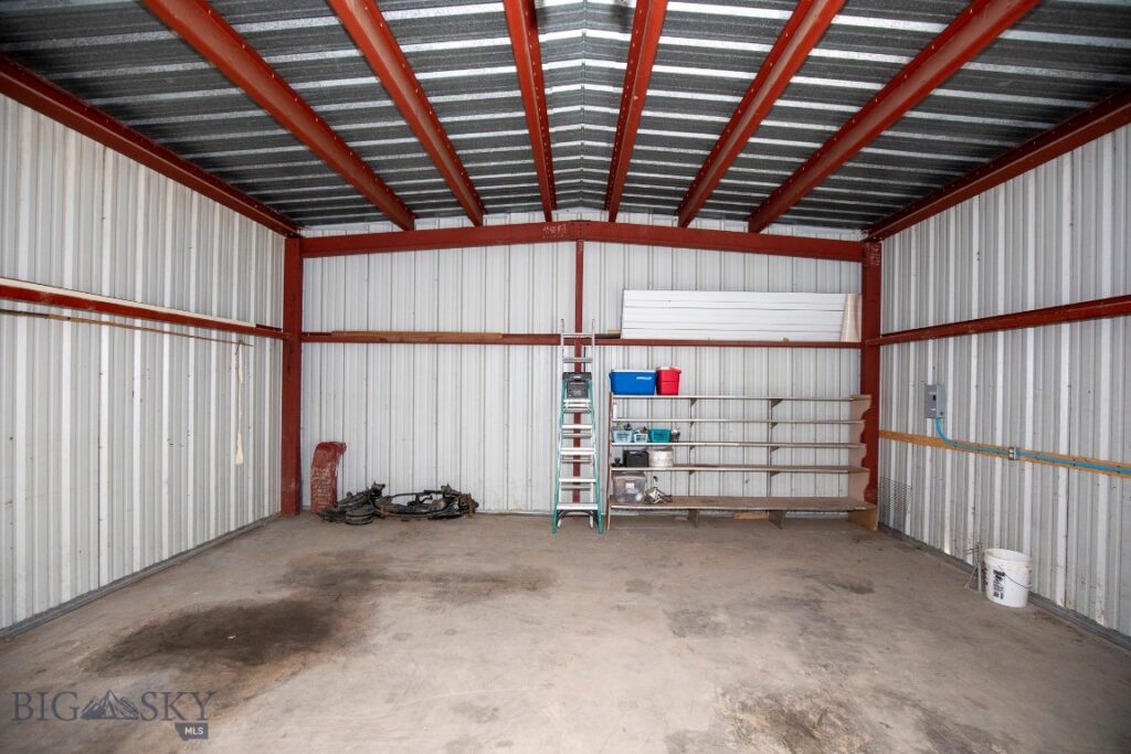 2 Shamrock Lane, Livingston MT 59047
