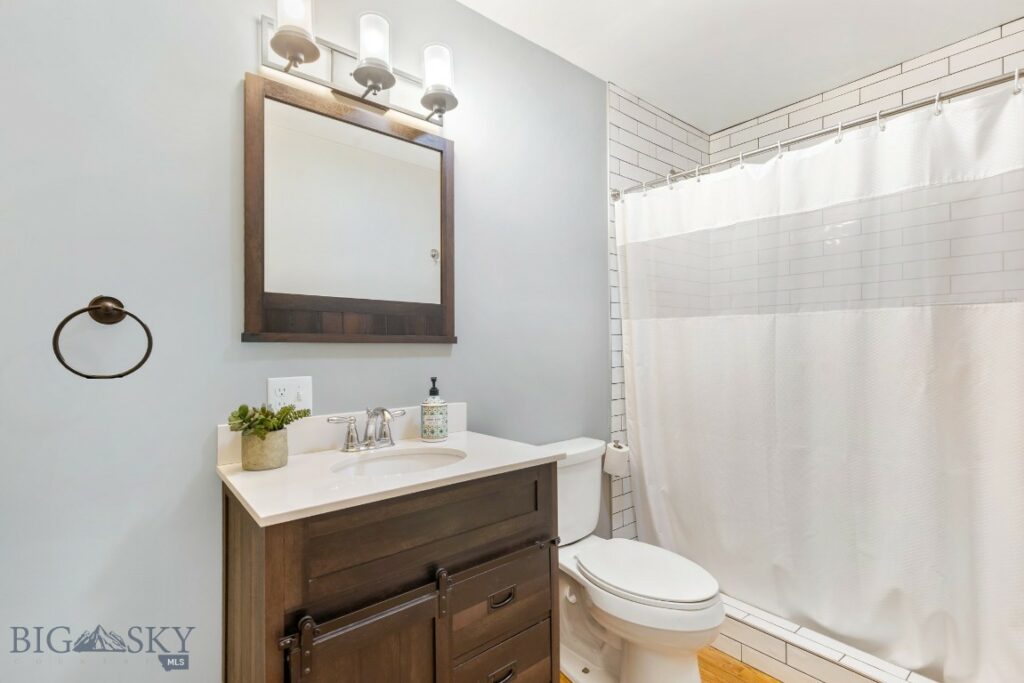 2 Harris Place, Livingston MT 59047