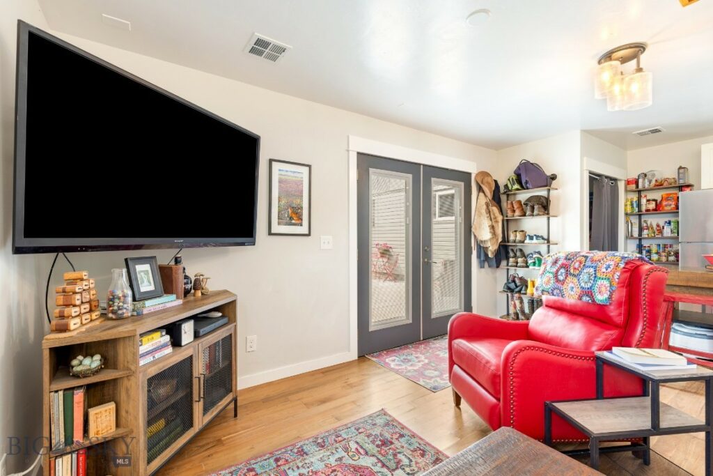 2 Harris Place, Livingston MT 59047