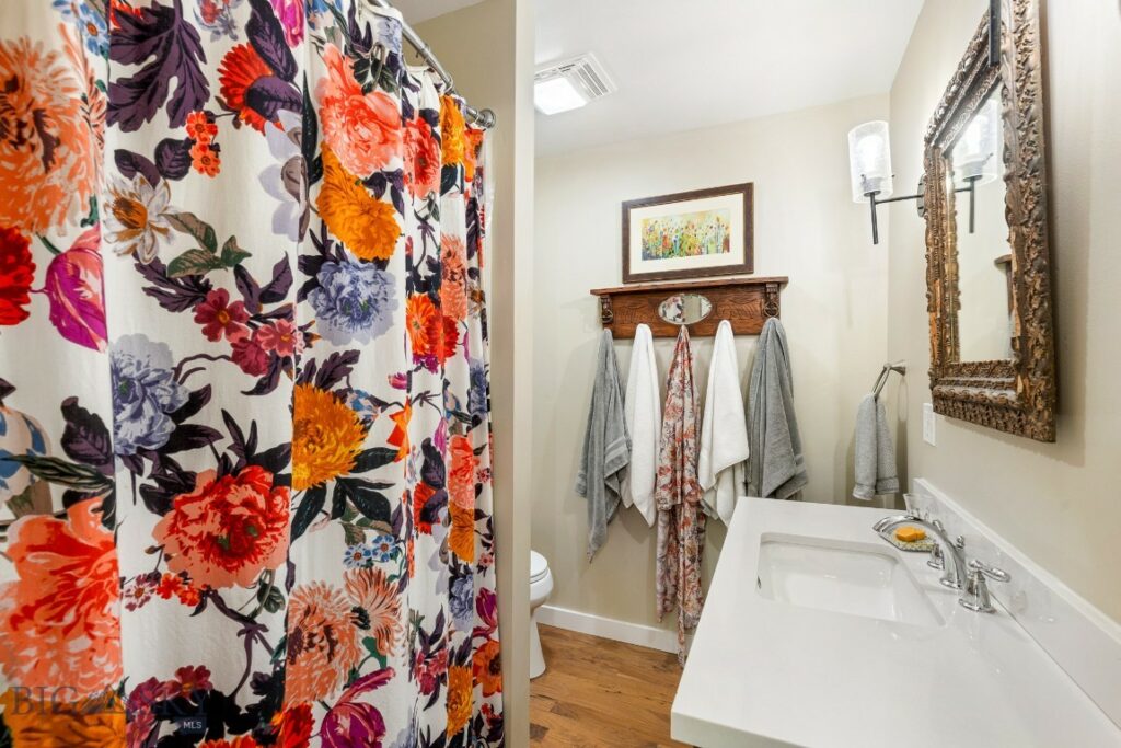 2 Harris Place, Livingston MT 59047