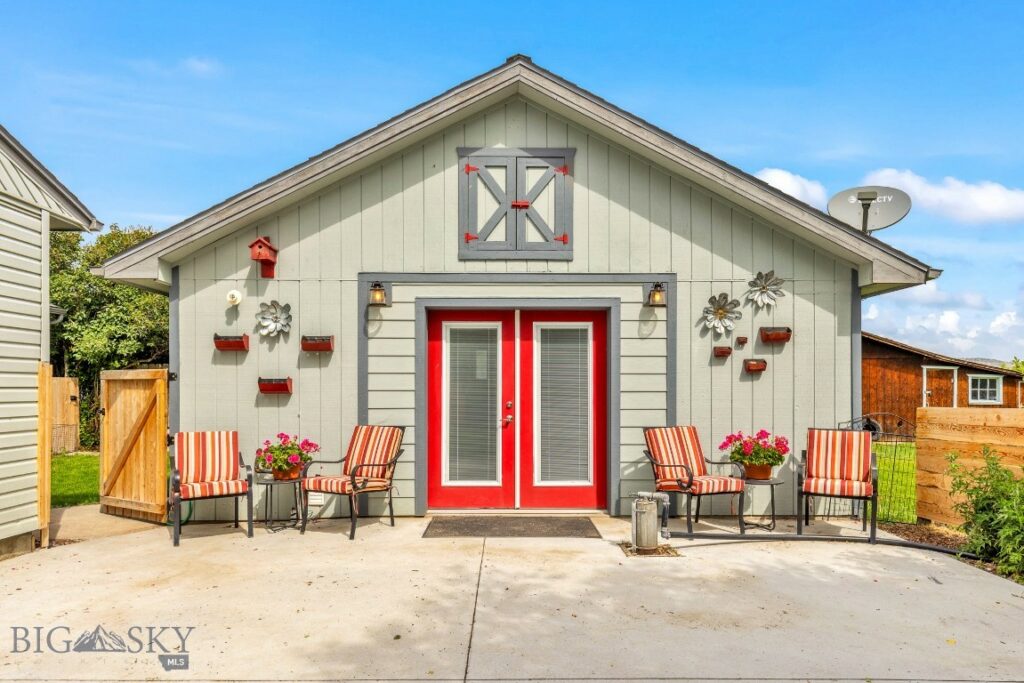 2 Harris Place, Livingston MT 59047