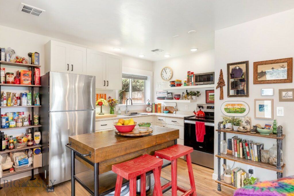 2 Harris Place, Livingston MT 59047