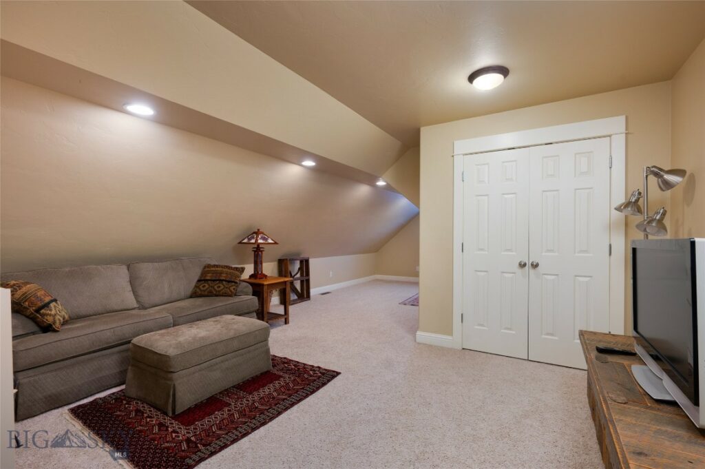 20 Candlelight, Bozeman MT 59718
