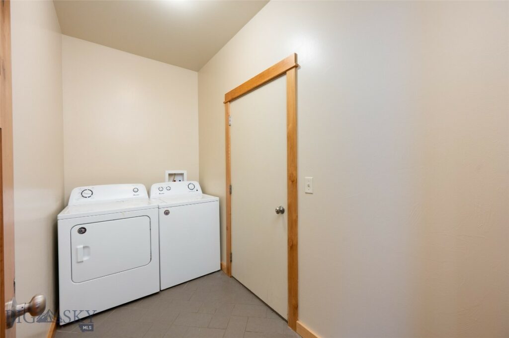 20 Voyager Lane, Bozeman MT 59718