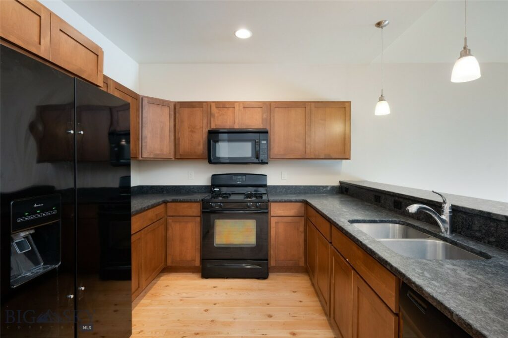 20 Voyager Lane, Bozeman MT 59718