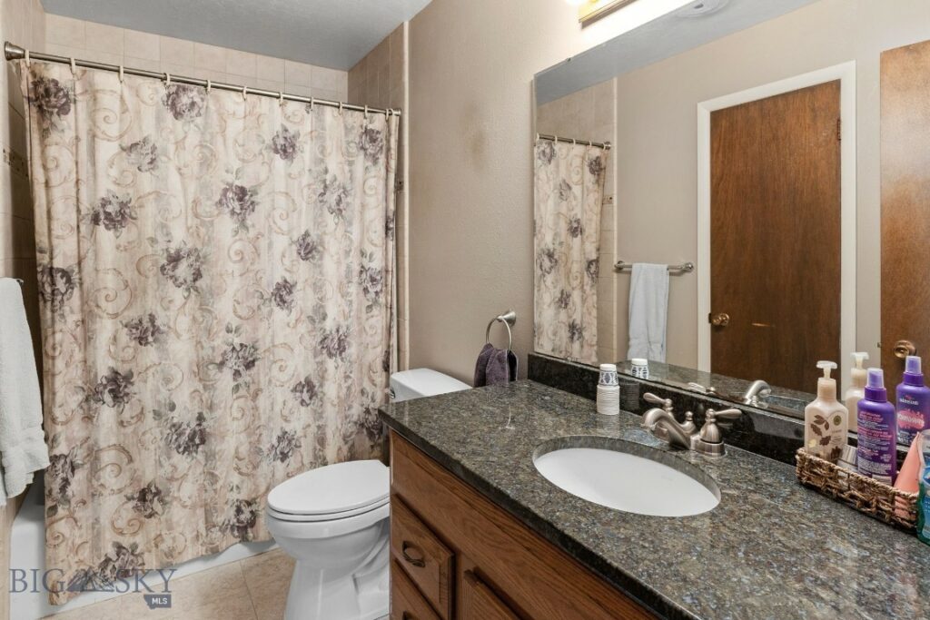 200 E Madison Avenue, Belgrade MT 59714