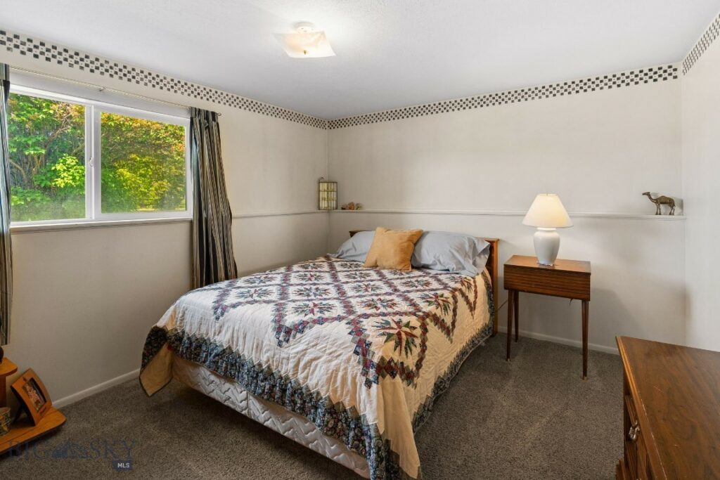 200 E Madison Avenue, Belgrade MT 59714