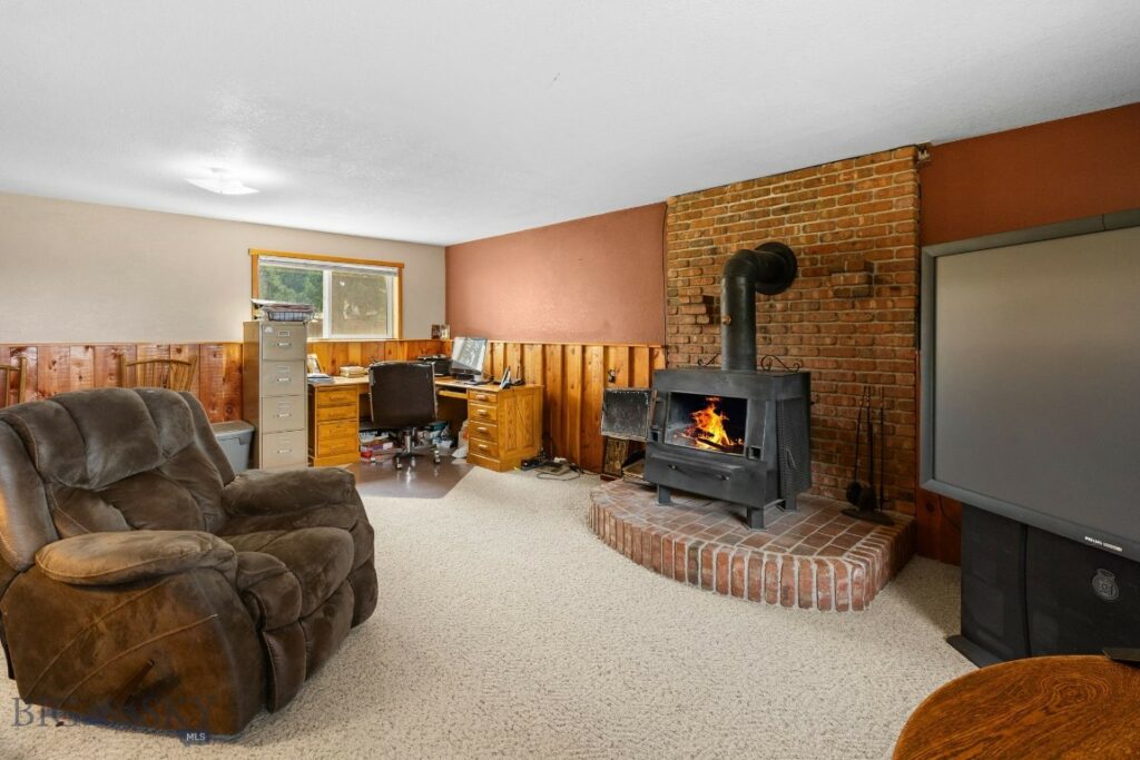 200 E Madison Avenue, Belgrade MT 59714