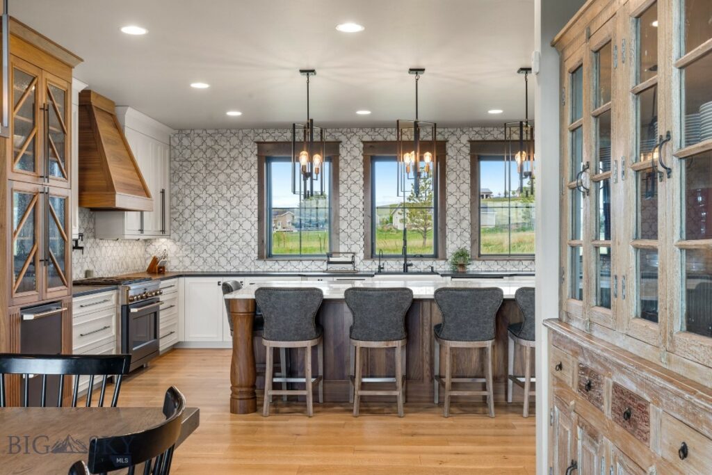 200 Miller Point Place, Belgrade MT 59714