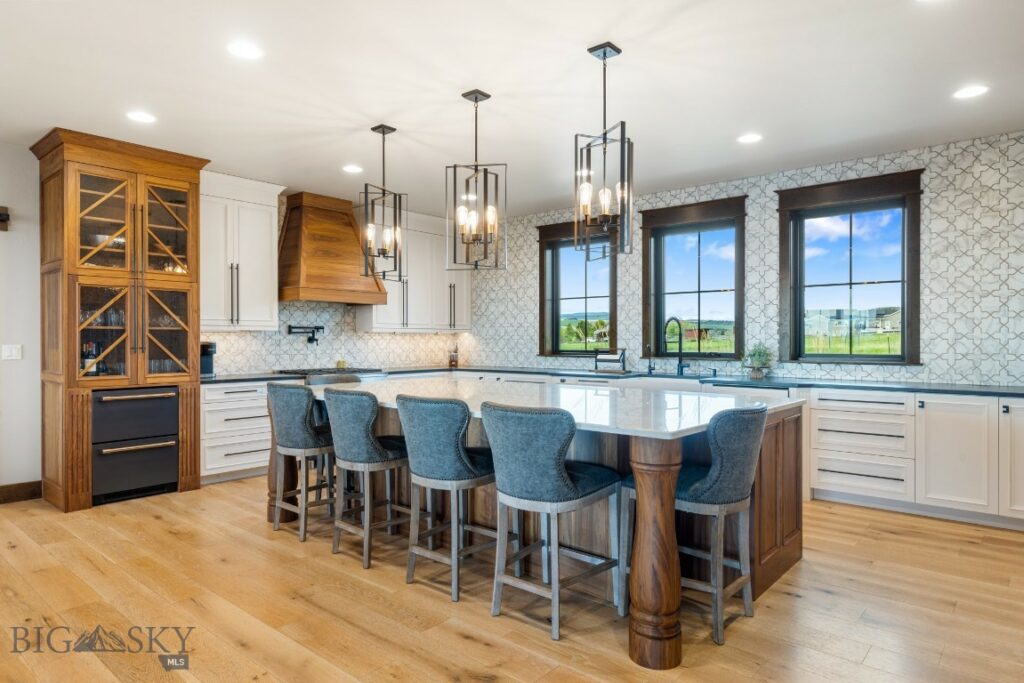 200 Miller Point Place, Belgrade MT 59714