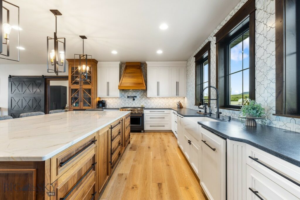 200 Miller Point Place, Belgrade MT 59714