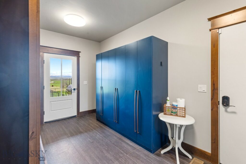 200 Miller Point Place, Belgrade MT 59714
