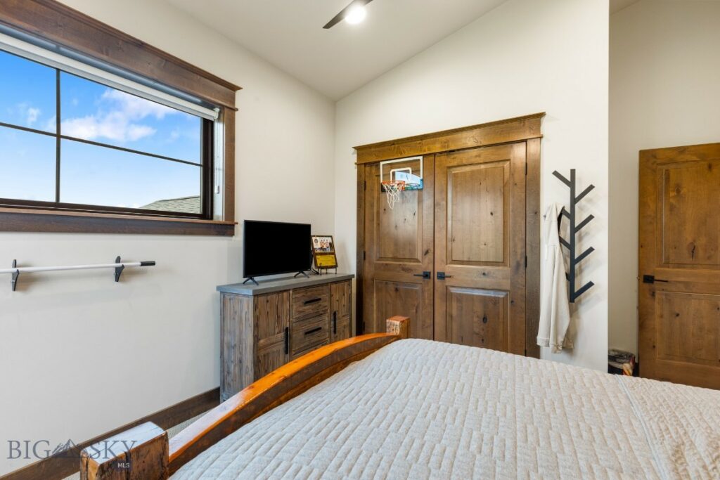 200 Miller Point Place, Belgrade MT 59714