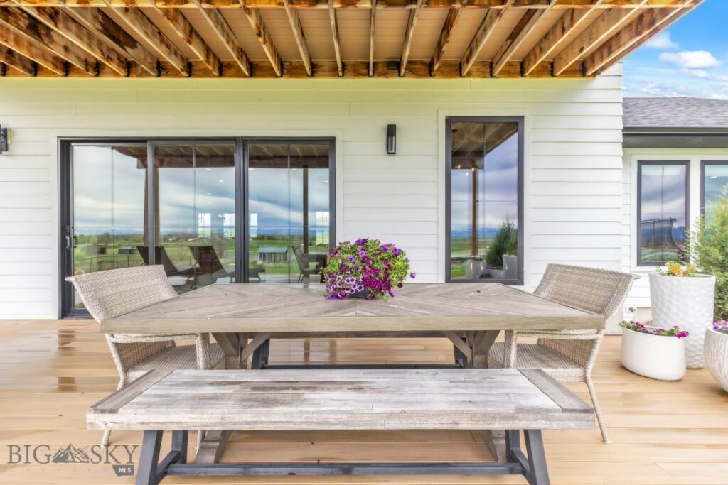 200 Miller Point Place, Belgrade MT 59714