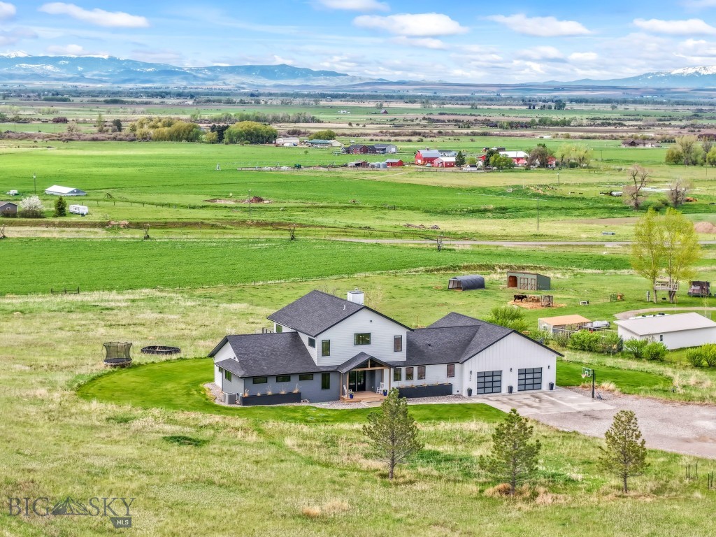 200 Miller Point Place, Belgrade MT 59714