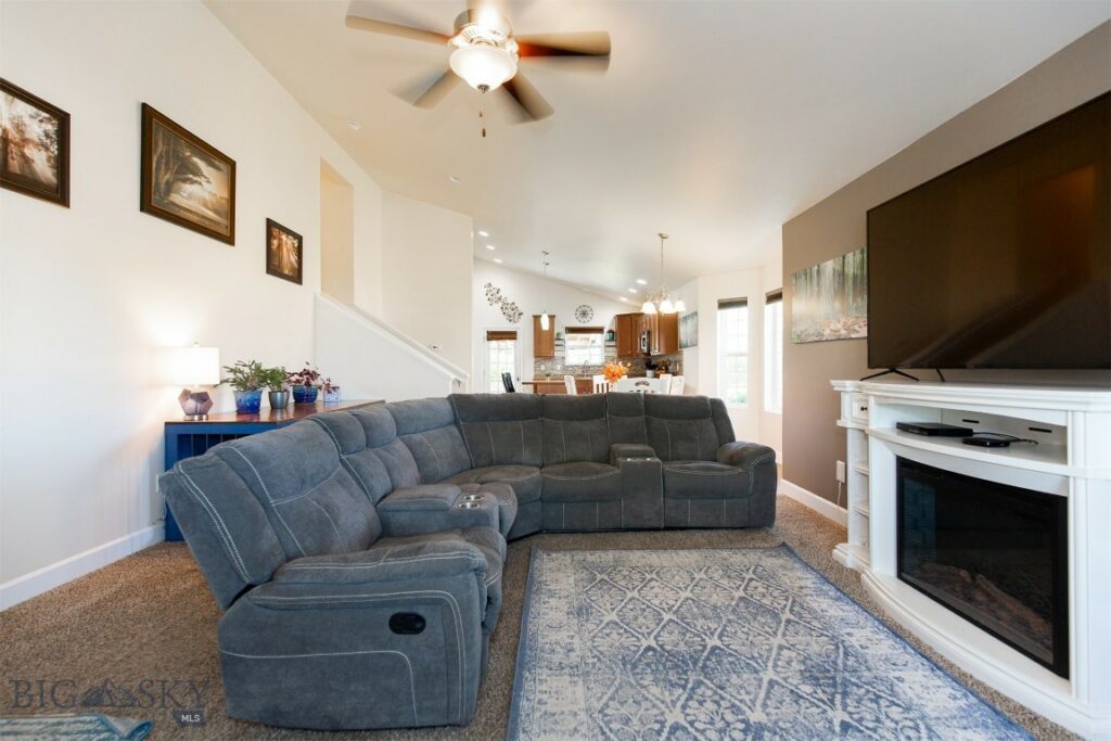 2008 Avocet Court, Belgrade MT 59714
