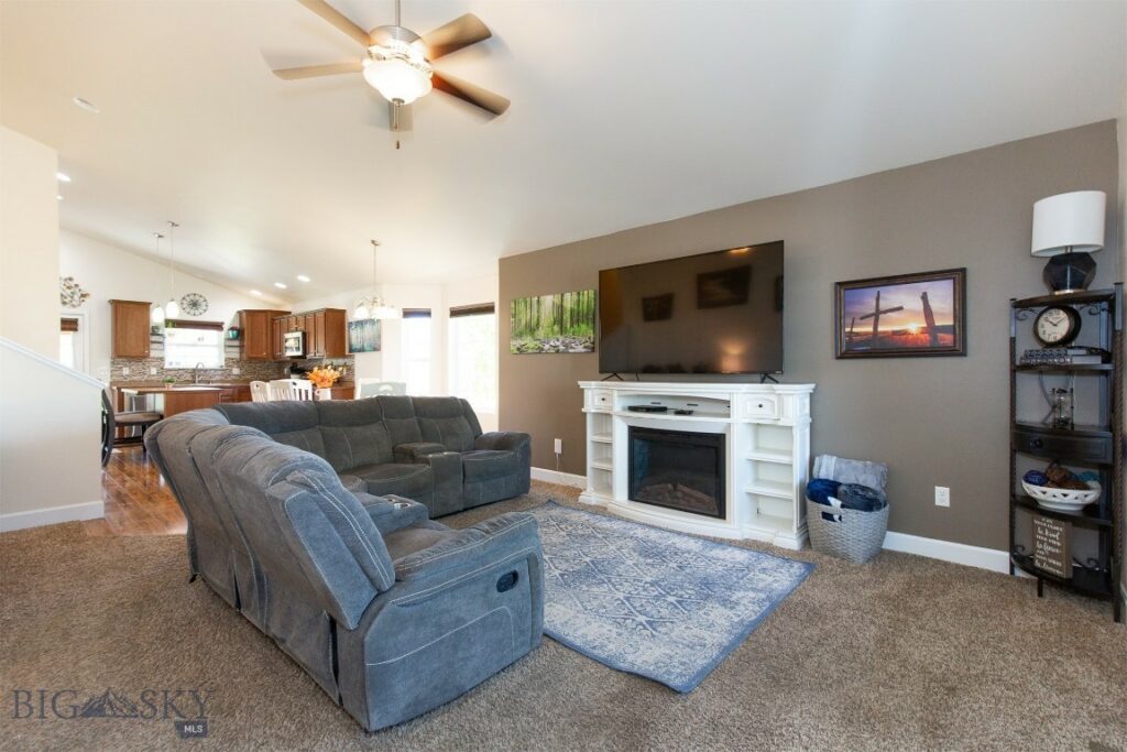 2008 Avocet Court, Belgrade MT 59714