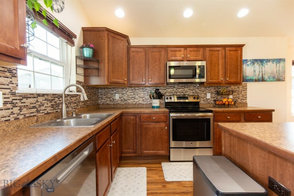 2008 Avocet Court, Belgrade MT 59714