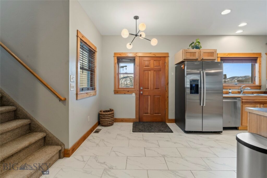 201 E Magnolia Drive, Belgrade MT 59714