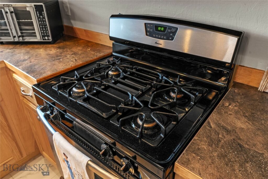 201 E Magnolia Drive, Belgrade MT 59714