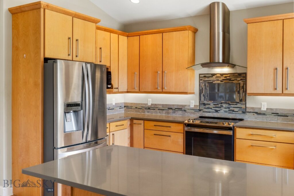 201 Little Creek Bend, Livingston MT 59047