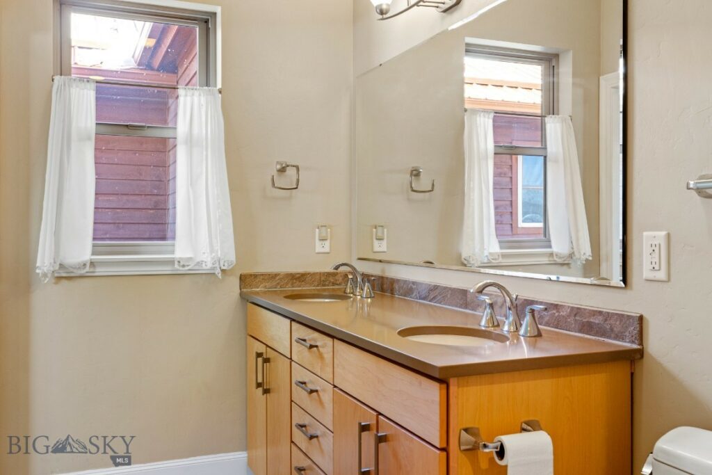201 Little Creek Bend, Livingston MT 59047