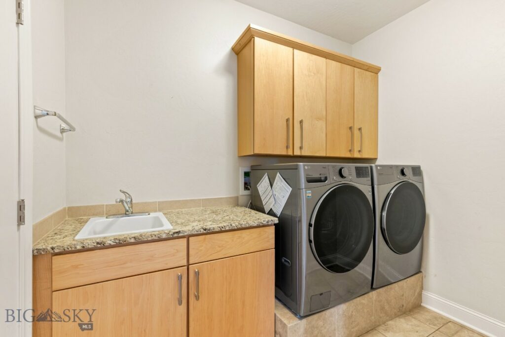 201 Little Creek Bend, Livingston MT 59047