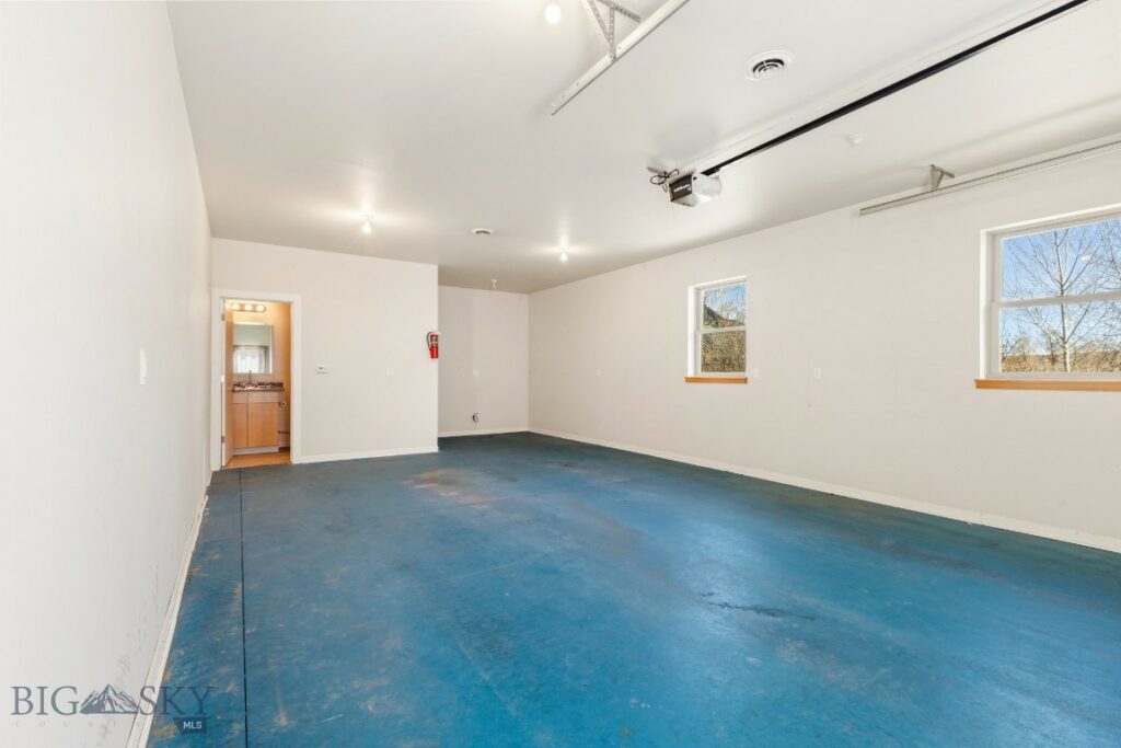 201 Little Creek Bend, Livingston MT 59047