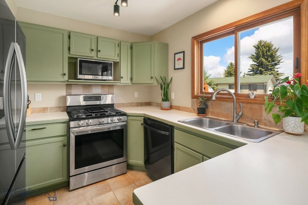 201 Stiles Avenue, Belgrade MT 59714