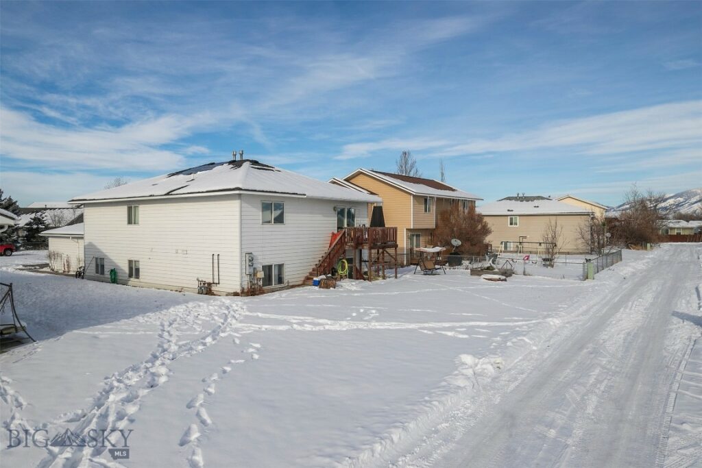 202 11th, Belgrade MT 59714
