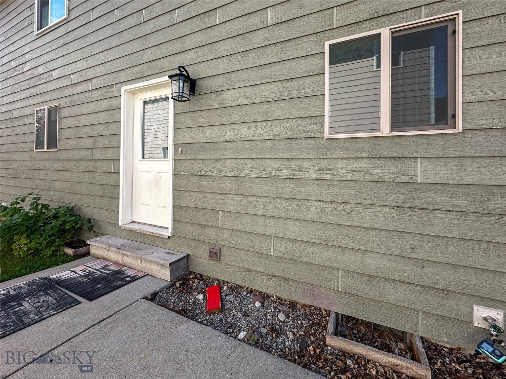 202 9th Street, Belgrade MT 59714