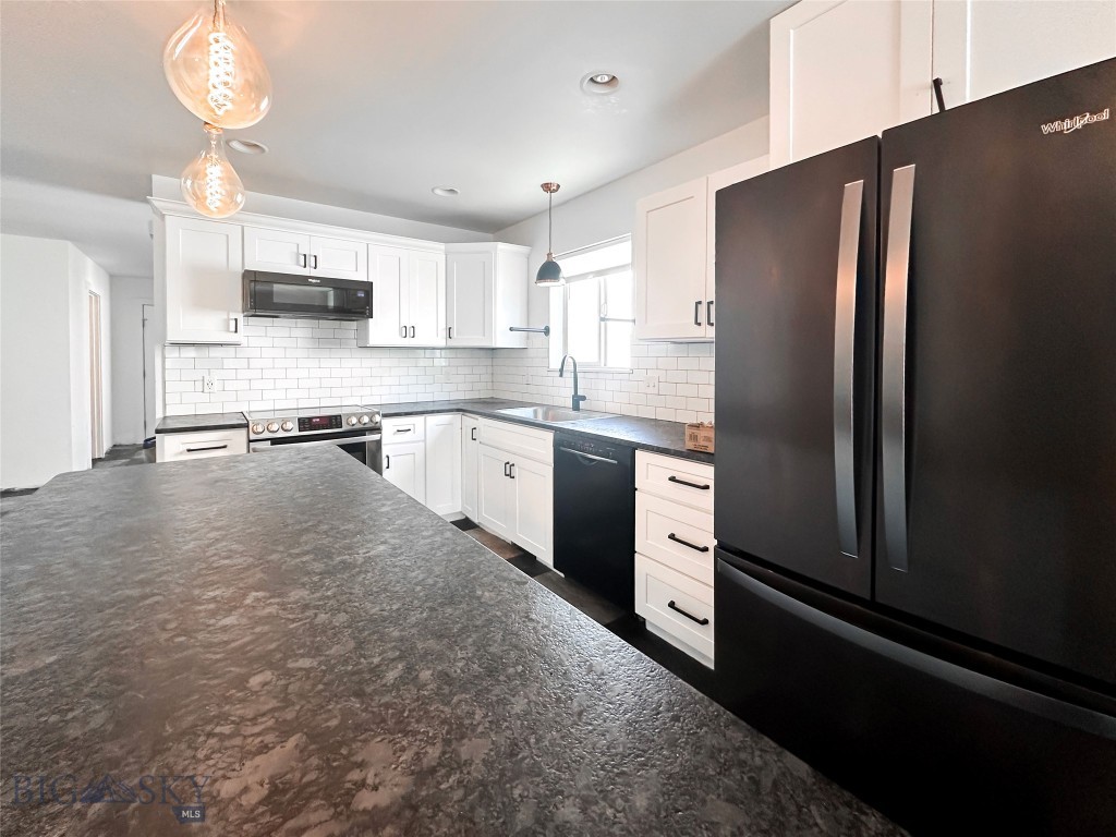 202 9th Street, Belgrade MT 59714