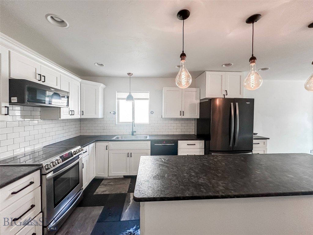 202 9th Street, Belgrade MT 59714