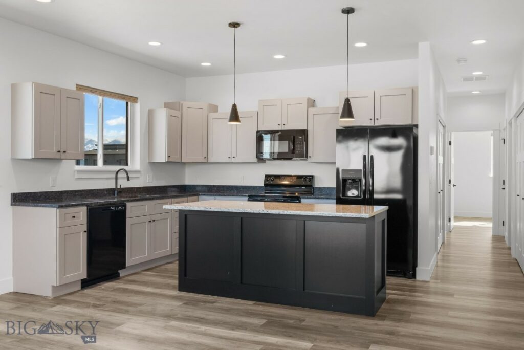 202 Fletching Unit B, Belgrade MT 59714