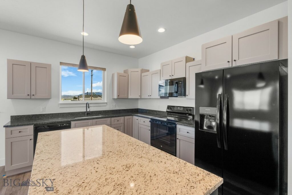 202 Fletching Unit B, Belgrade MT 59714