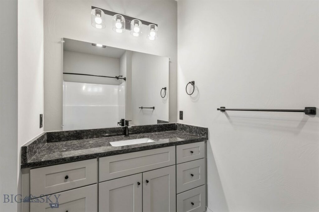 202 Fletching Unit B, Belgrade MT 59714