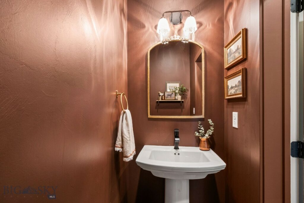 2032 Dennison Lane, Bozeman MT 59718