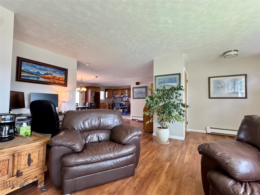 205 E Chinook St., Livingston MT 59047