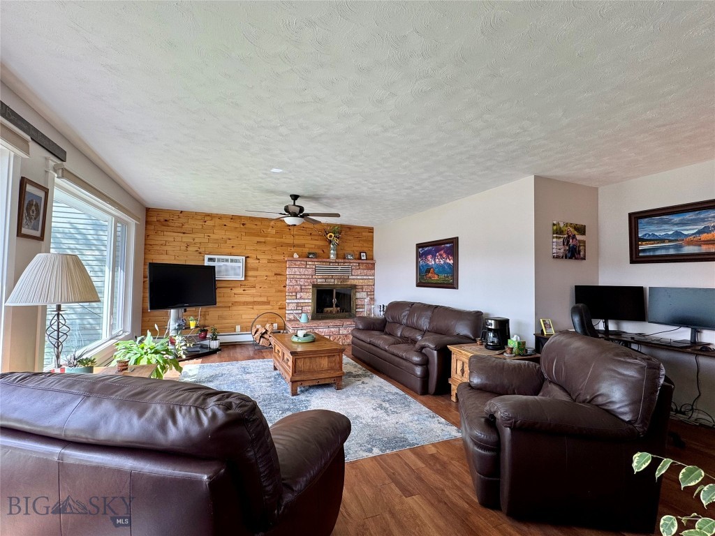 205 E Chinook St, Livingston MT 59047