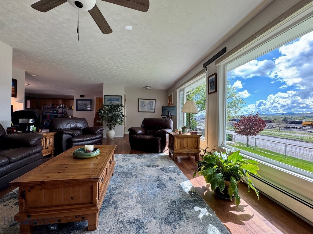 205 E Chinook St, Livingston MT 59047