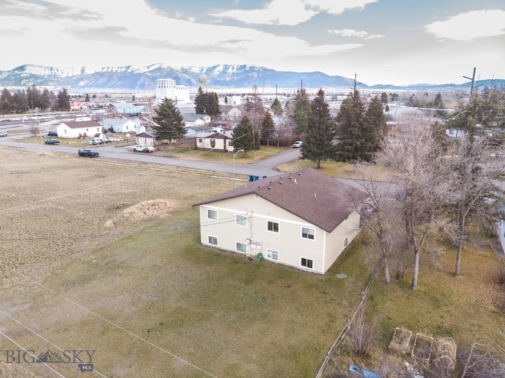 206 S Davis, Belgrade MT 59714