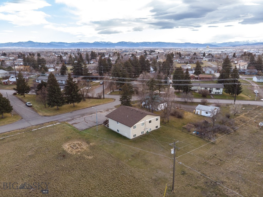 206 S Davis, Belgrade MT 59714