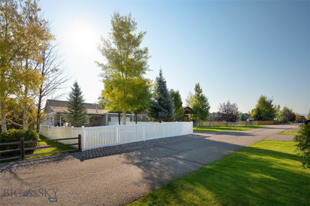 207 Pattee Trail, Bozeman MT 59718