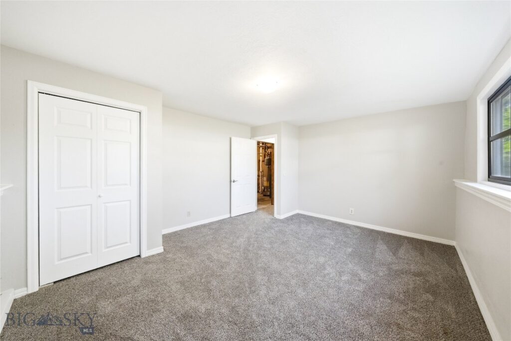 208 Elm Lane, Livingston MT 59047
