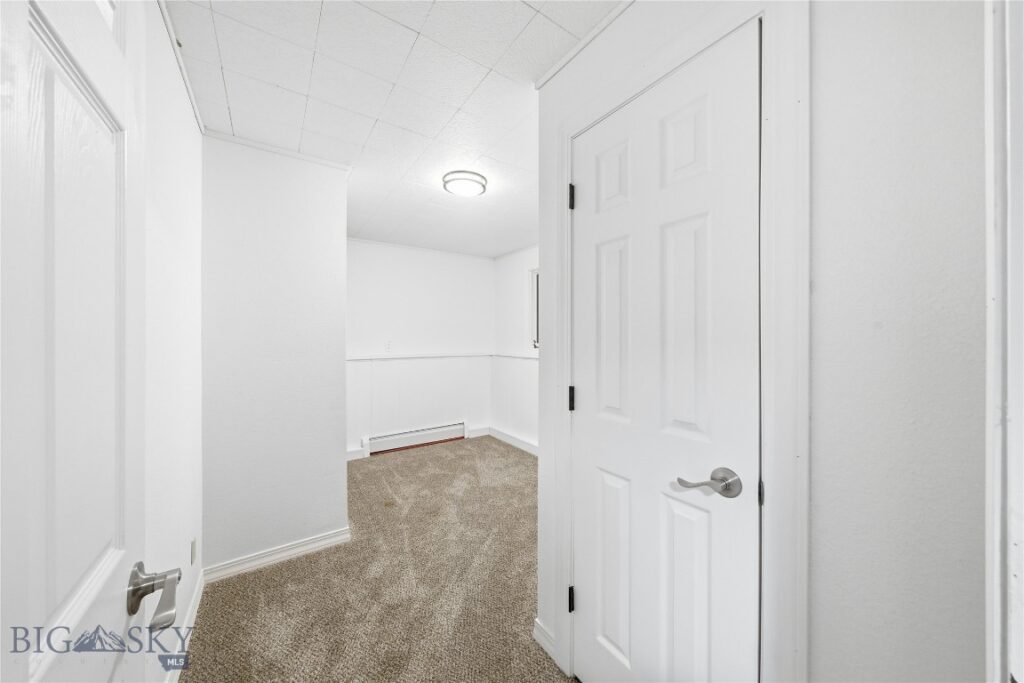 208 Elm Lane, Livingston MT 59047