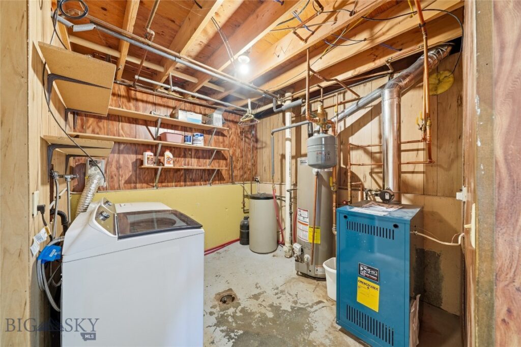 208 Elm Lane, Livingston MT 59047